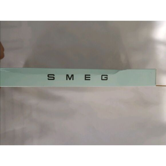 SMEG Stainless Steel 4 Piece Cutlery Set European-Style - Picture 5 of 6